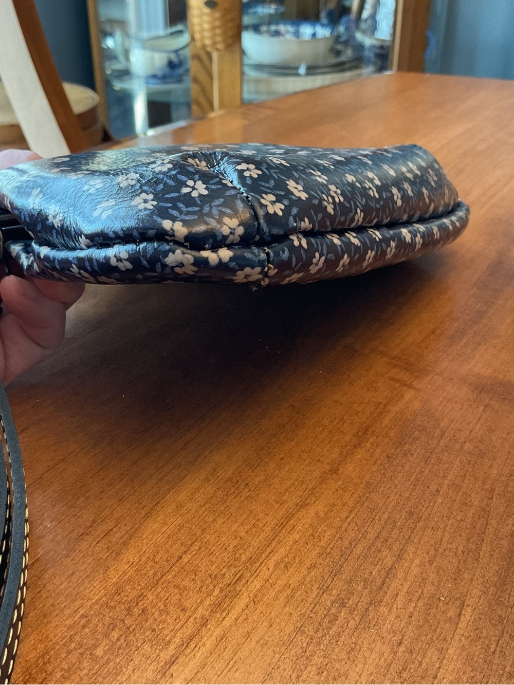 Patricia Nash Navy Floral Kiss-Lock Wristlet - Picture 3 of 9
